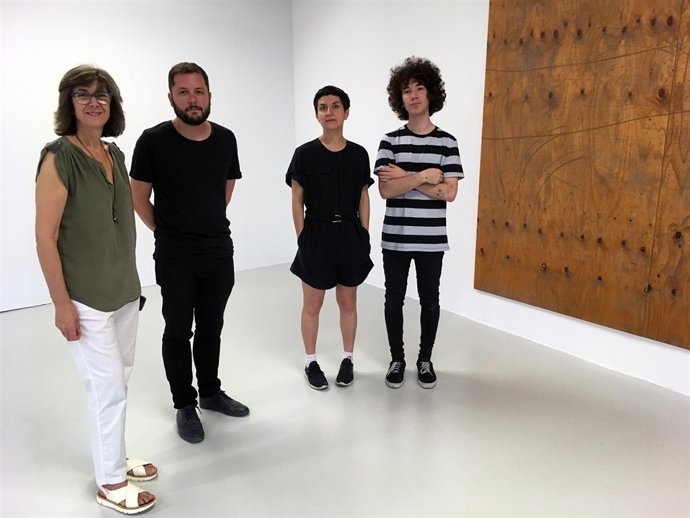 López-Briones, Porlán y Fernández, en la inauguración