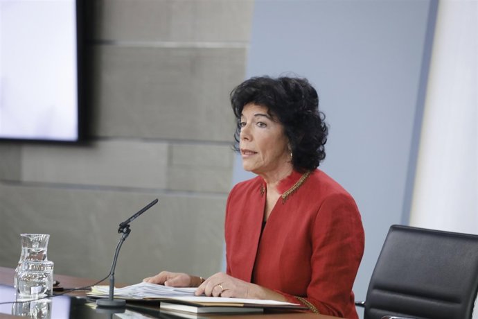 Rueda de prensa de la portavoz del Gobierno, Isabel Celaá, tras el Consejo