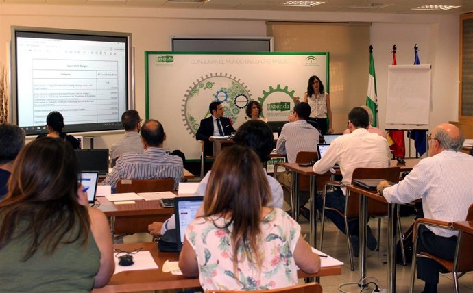 [Sevilla] Foto Y Nota De Prensa: Un Total De 24 Empresas Andaluzas Se Forman Par