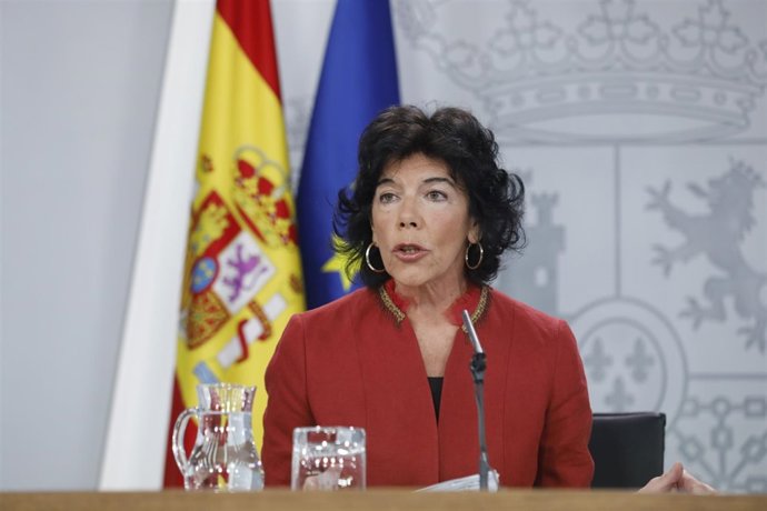 Rueda de prensa de la portavoz del Gobierno, Isabel Celaá, tras el Consejo