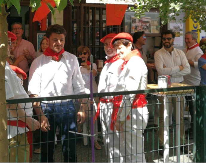 Beltrán Pérez da el "chupinazo" de los Sanfermines