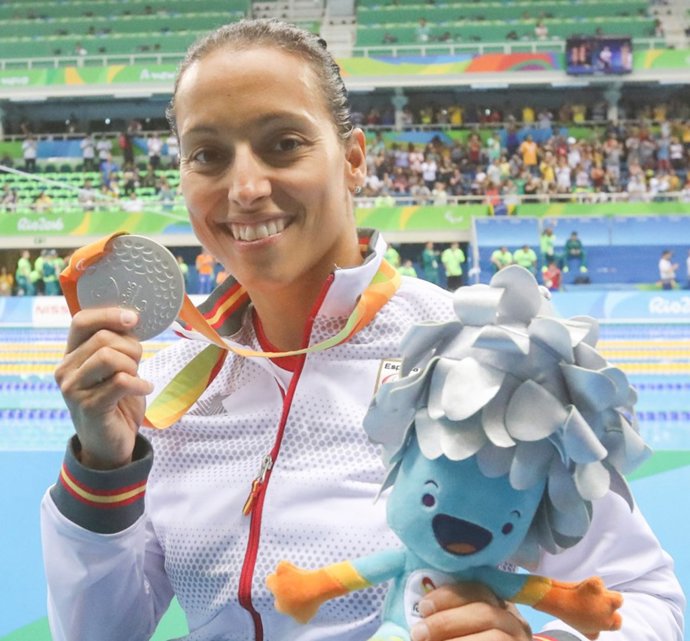 Perales, con su medalla de plata en los 100 libre
