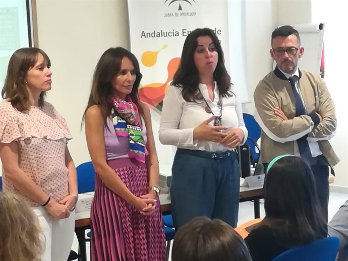 Presentación ayudas de la Junta a jóvenes emprendedores en Jerez