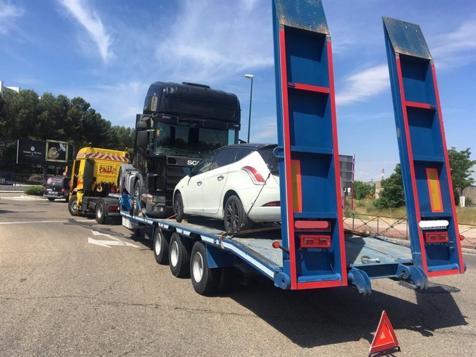 Retirada del remolque abandonado