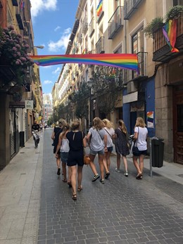 La bandera arcoiris en la celebración del Orgullo Gay en Madrid