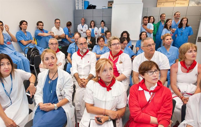 El consejero siguiendo el encierro de esta mañana.