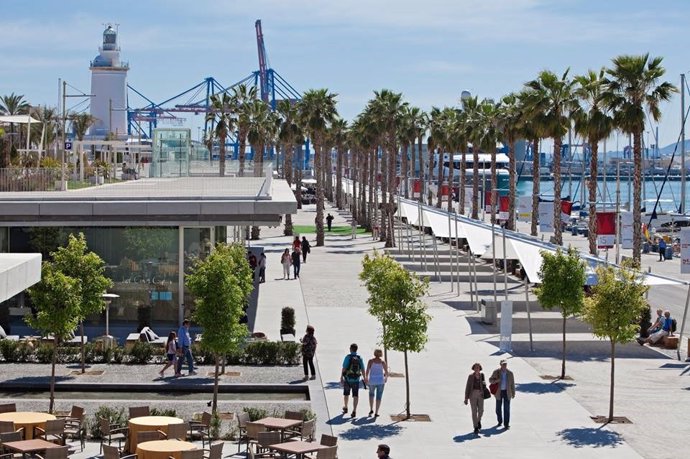 Málaga, puerto, turistas, turismo 