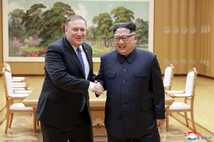Mike Pompeo y Kim Jong Un