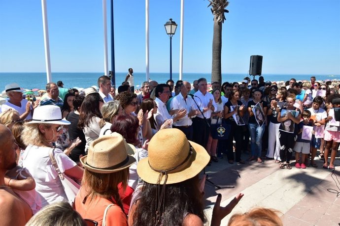 Concentración en Lepe por el crimen de Cristina Marín