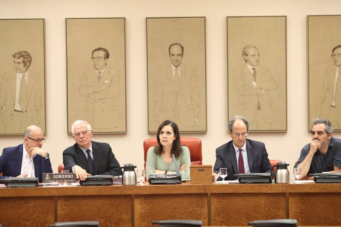 Josep Borrell explica en el Congreso las líneas generales de su departamento