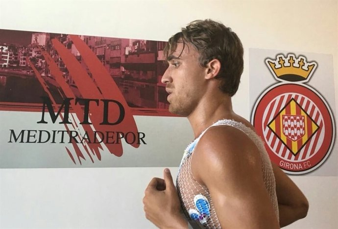 El jugador del Girona FC Marc Muniesa pasa revisión médica de pretemporada