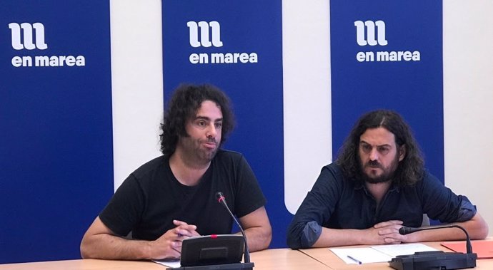 Los diputados de En Marea Davide Rodríguez y Antón Sánchez