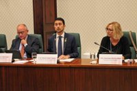 El Govern plantea incentivos fiscales para aumentar el parque público de alquiler