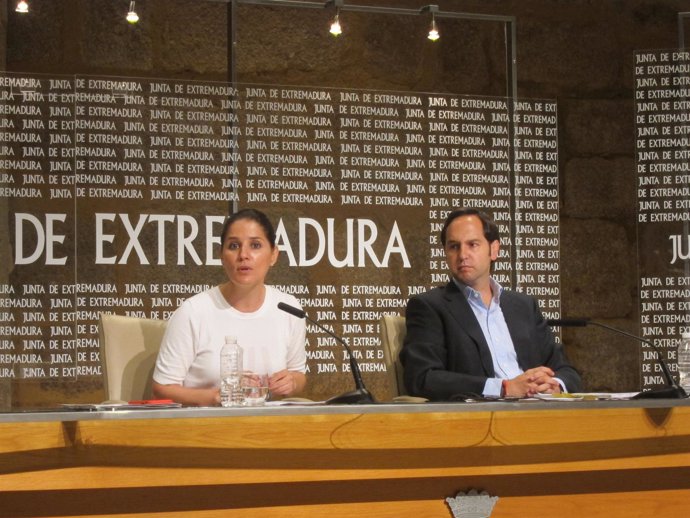 La portavoz de la Junta de Extremadura, Isabel Gil Rosiña                       