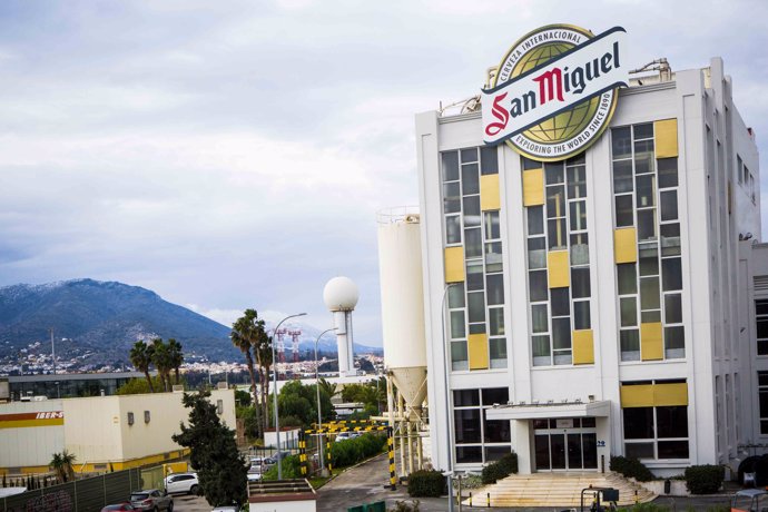 Centro de producción cerveza cervecera mahou san miguel málaga