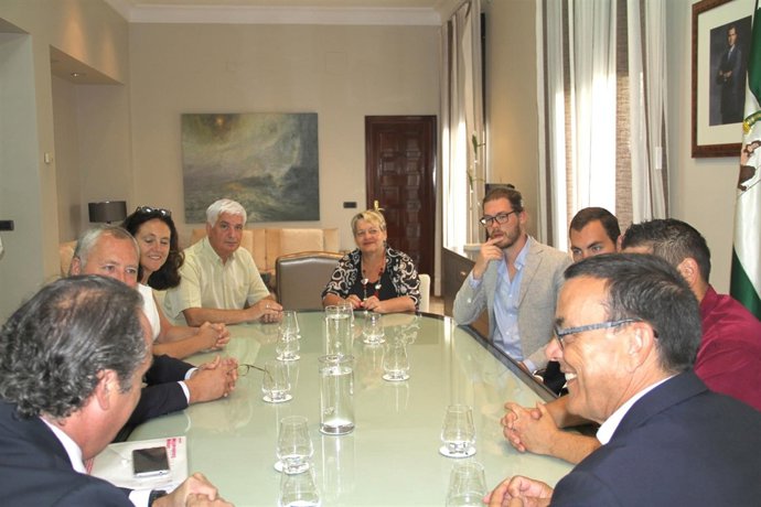 Huelva Empresa muestra la provincia a un grupo inversor belga.