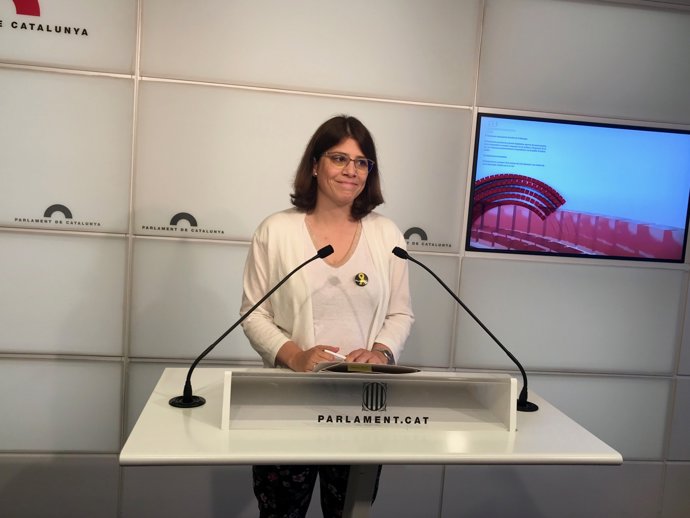 La portaveu adjunta de JxCat en el Parlament, Gemma Geis