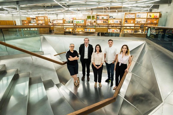  Carlos Rosón, Mira Bernabeu, Elisa Durán, Miriam Lozano Y Dora García