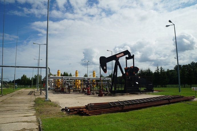 Crudo mina de petróleo, gas natural