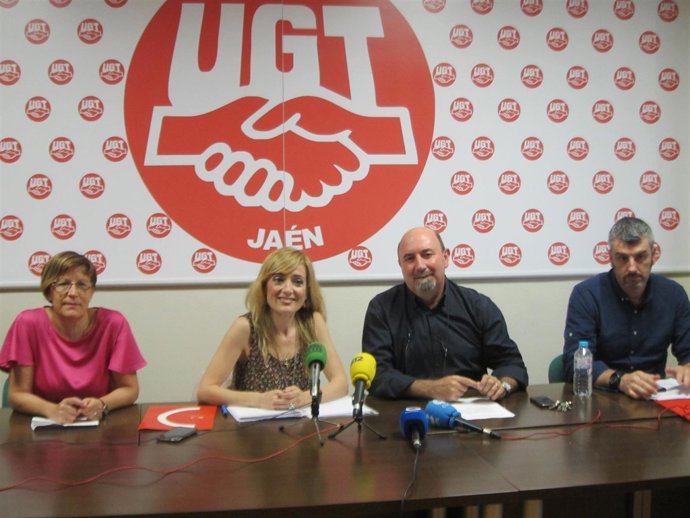 Carmen Castilla durante la rueda de prensa                          