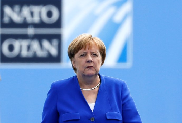 Angela Merkel en la cumbre de la OTAN