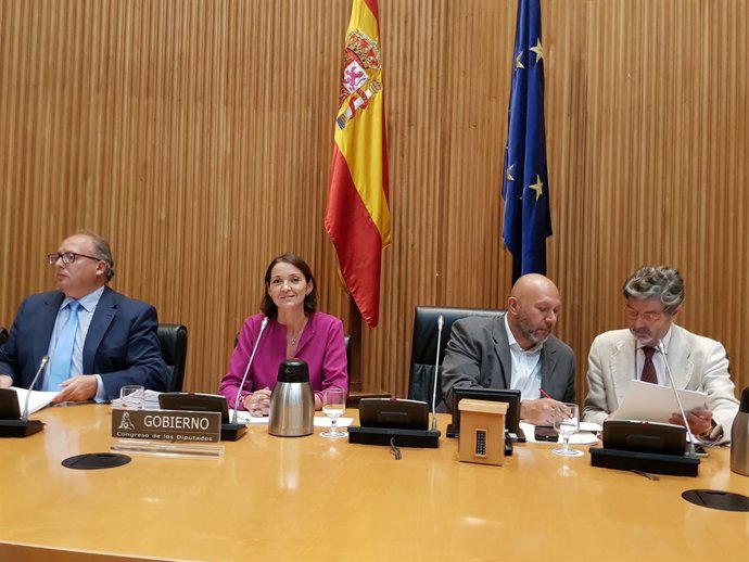 La ministra Reyes Maroto comparece en el Congreso