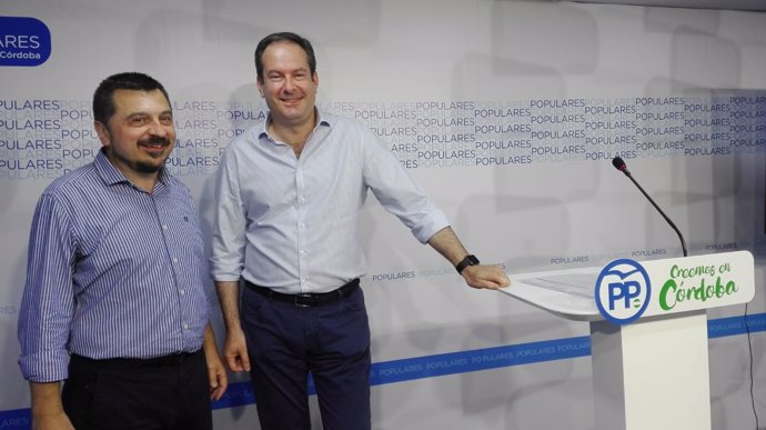Martín y Molina en la sede del PP de Córdoba