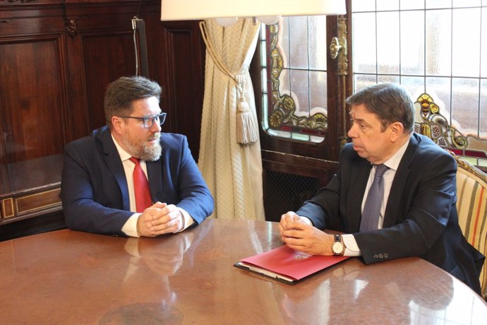 Sánchez Haro reunido con el ministro de Agricultura, Luis Planas
