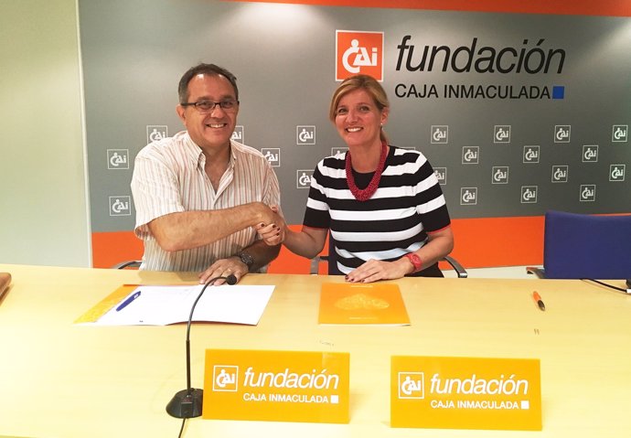 María González y Francisco Ratia han suscrito hoy este acuerdo de colaboración