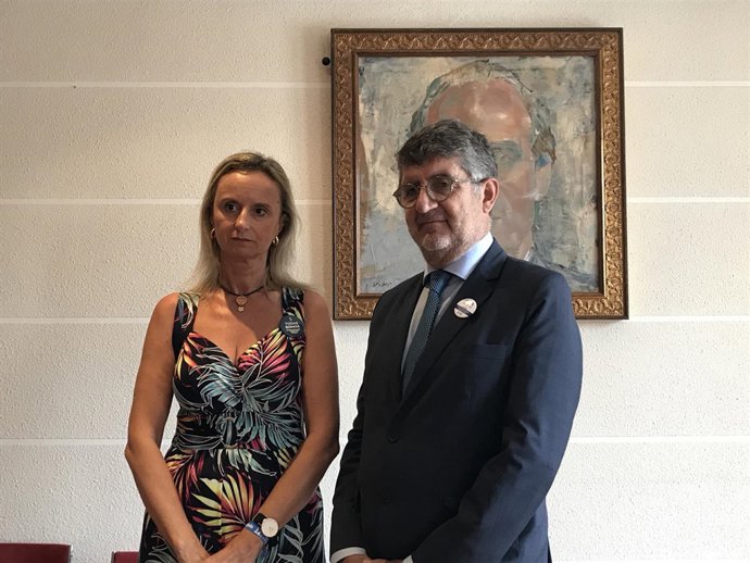 Decano del Colegio de Abogados y su representante en la comisión de justicia gra