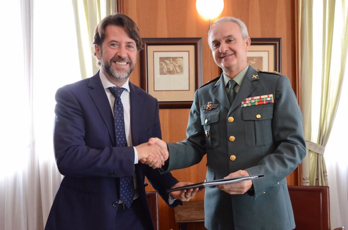 Alonso y el nuevo general de la Guardia Civil