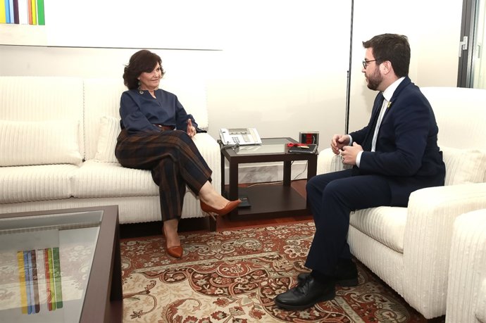 Carmen Calvo es reuneix en Moncloa amb Pere Aragonés
