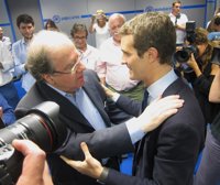 Casado se compromete a enfrentarse con el Gobierno ante su "ataque" a la educación concertada