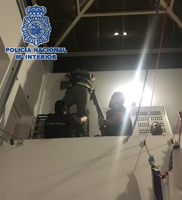 Policía Nacional Nota De Prensa "La Policía Nacional Detiene A Seis Personas Tra
