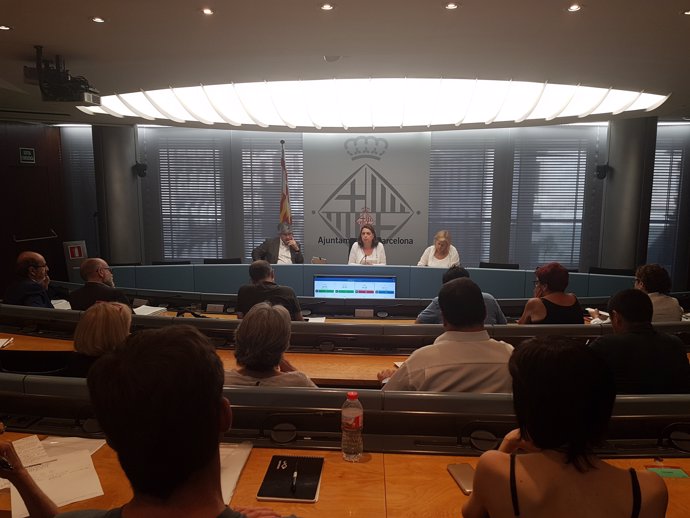 Última sessió de la comissió d'estudi de la situació econòmica de Barcelona