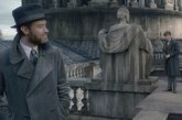 Foto: Dumbledore enseña al joven Newt Scamander en la nueva imagen de Animales fantásticos 2: Los crímenes de Grindelwald