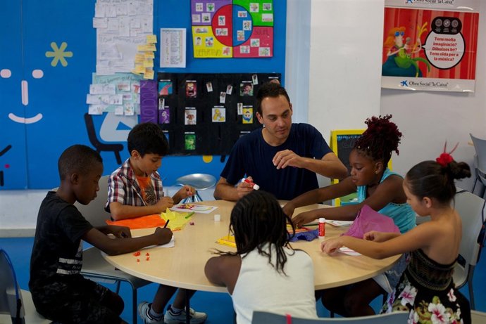 La Obra Social 'la Caixa' ayuda a luchar contra pobreza infantil y exclusión