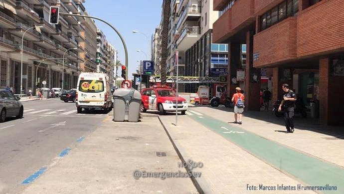 Incendio en un aparcamiento subterráneo en Avenida República Argentina