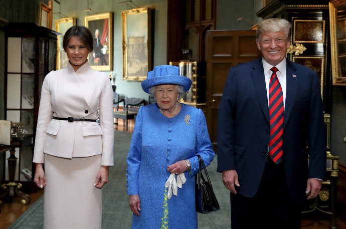 La reina Isabel II con Donald y Melania Trump