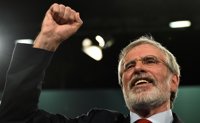 Atacan con un artefacto explosivo el domicilio del histórico del Sinn Fein, Gerry Adams