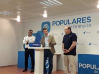 Pablo Casado rechaza el vídeo contra la candidatura de Sáenz de Santamaría y ve "bien" que se "investigue"