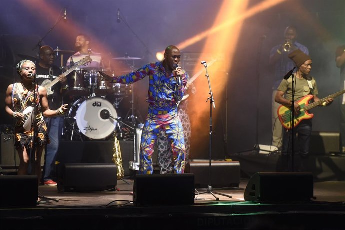 Actuación de Seun Kuti en Pirineos Sur.