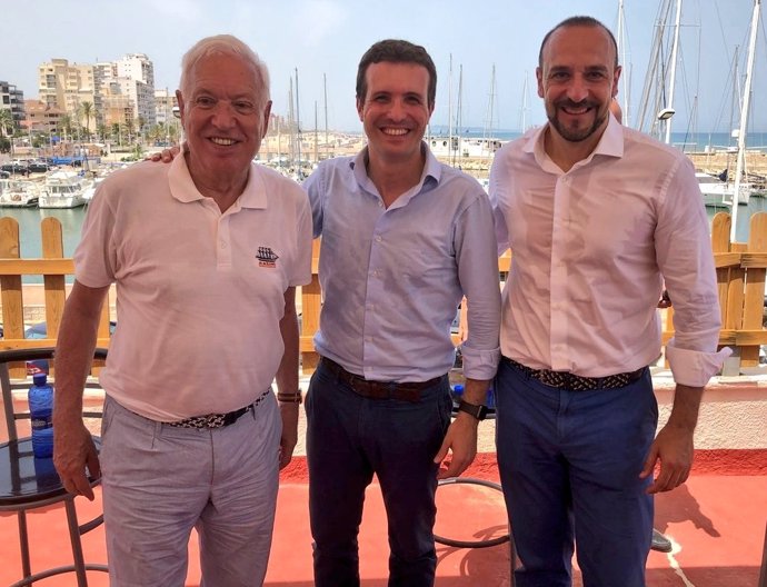 José Manuel García-Margallo, Pablo Casado y Elio Cabanes