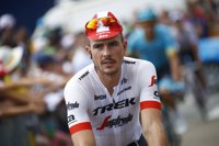 Degenkolb gana al sprint tras la amenaza del pavés y Van Avermaet sigue líder