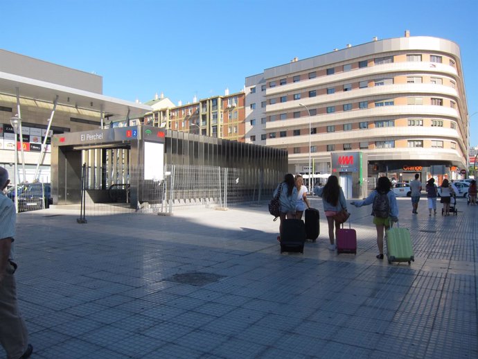El perchel, metro, turistas, tren, María Zambrano, Intercambiador, Maletas