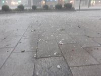 Fuertes lluvias, granizo y tormentas descargan esta tarde sobre Logroño