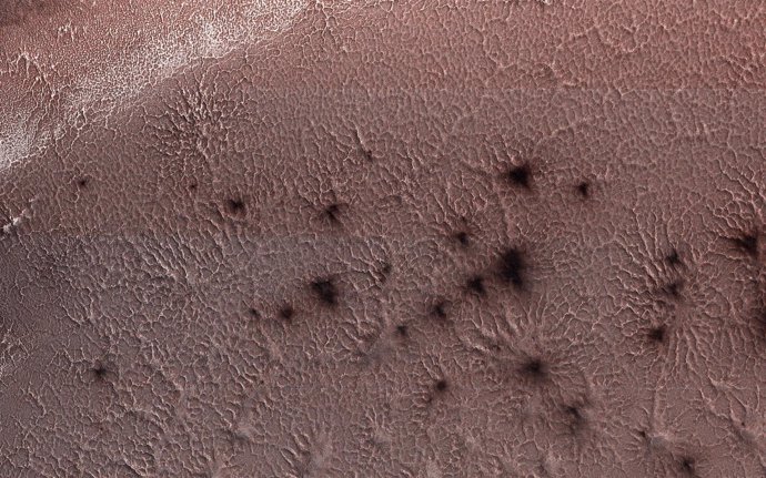 Formaciones geológicas en Marte llamadas arañas
