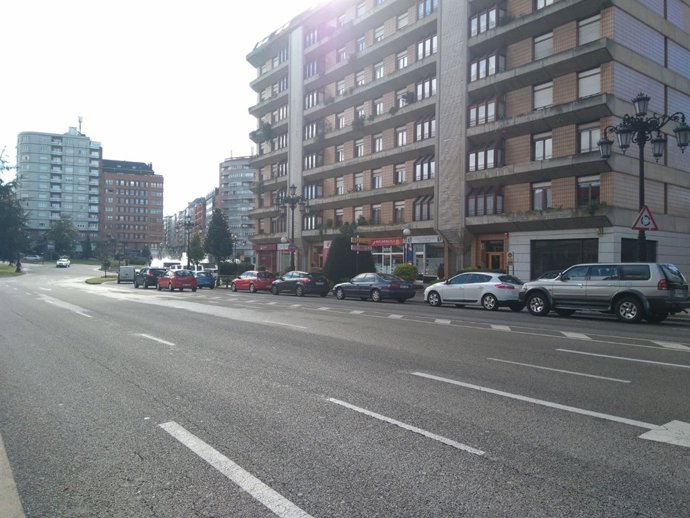 Tráfico, coches, carretera, entrada a la A-66, Plaza de Castilla