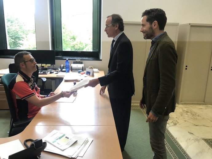 Alfonso Alonso y Borja Sémper registran el voto particular