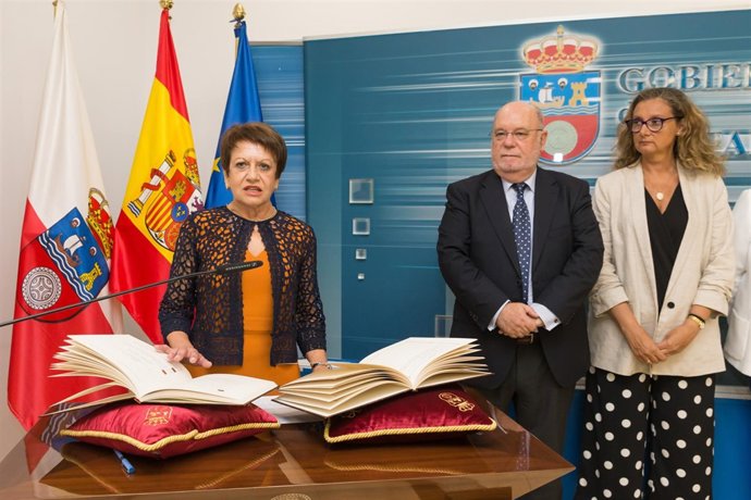 Felicidad Pérez toma posesión al frente de la ACAT
